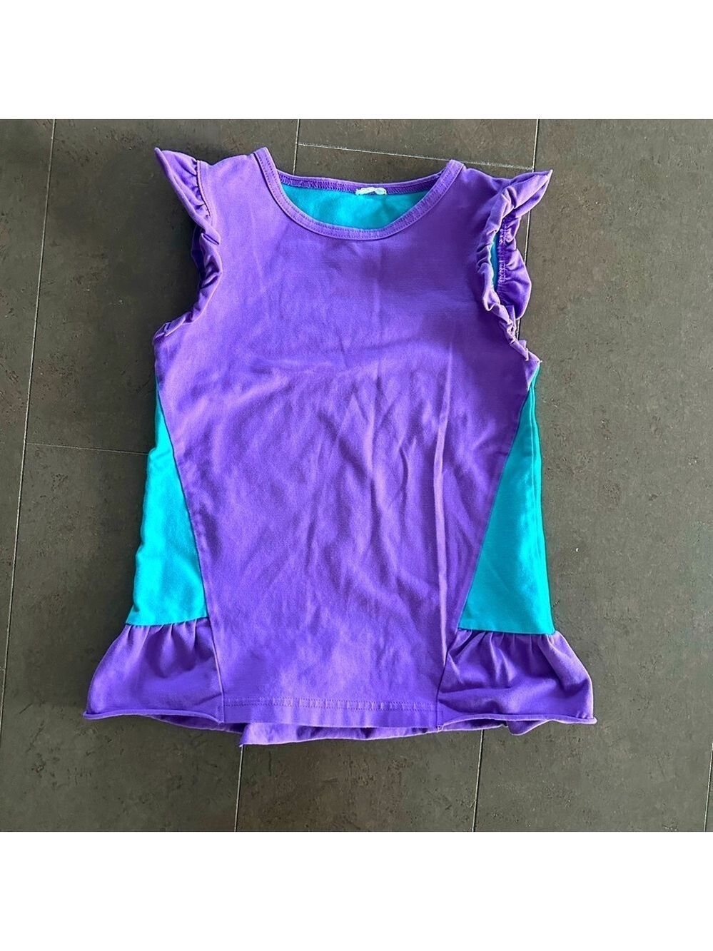 Peekaboo Beans Top size 5